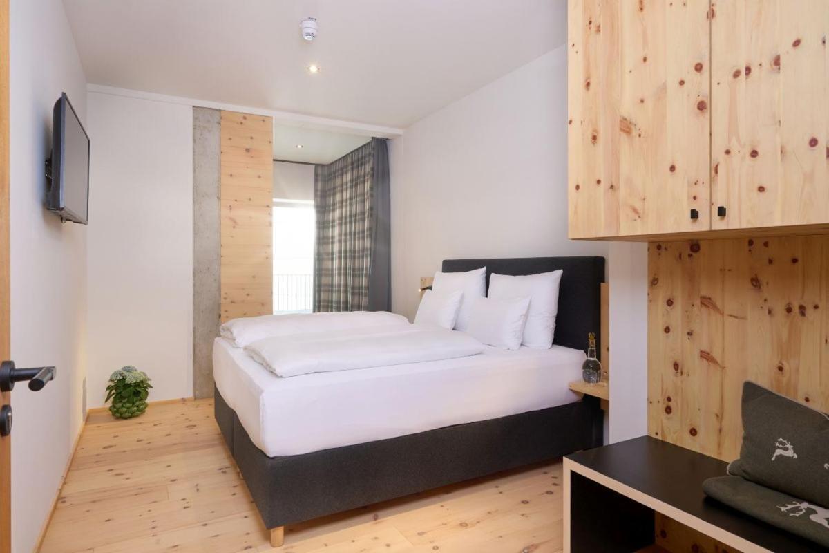 Hotel Der Einrichter Straubing Bagian luar foto