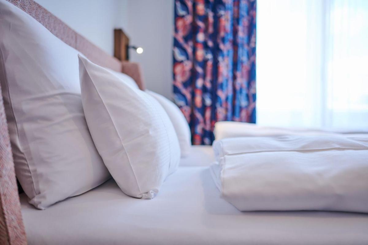 Hotel Der Einrichter Straubing Bagian luar foto
